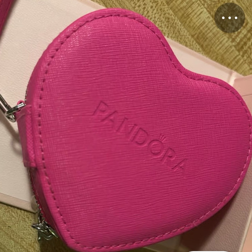 Pandora Pink Heart-Shaped Accessory